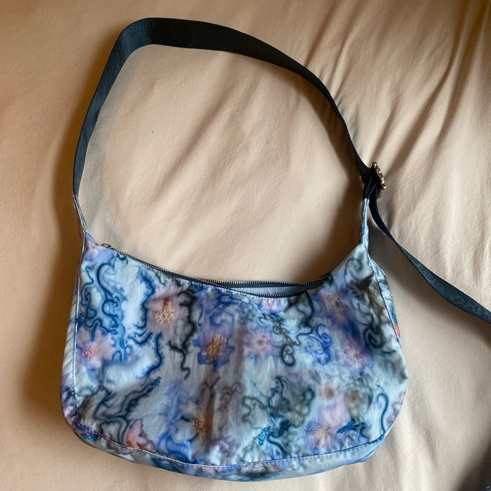 Baggu Crescent Bag